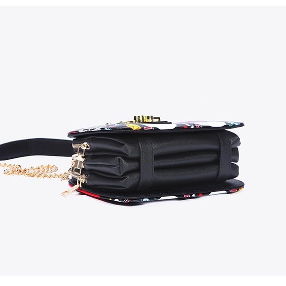 Crossbody Handbag with Clutch pocket - Black - Picture 14 of 15